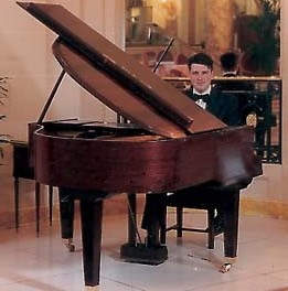 Wedding Breakfast Cocktail Pianist